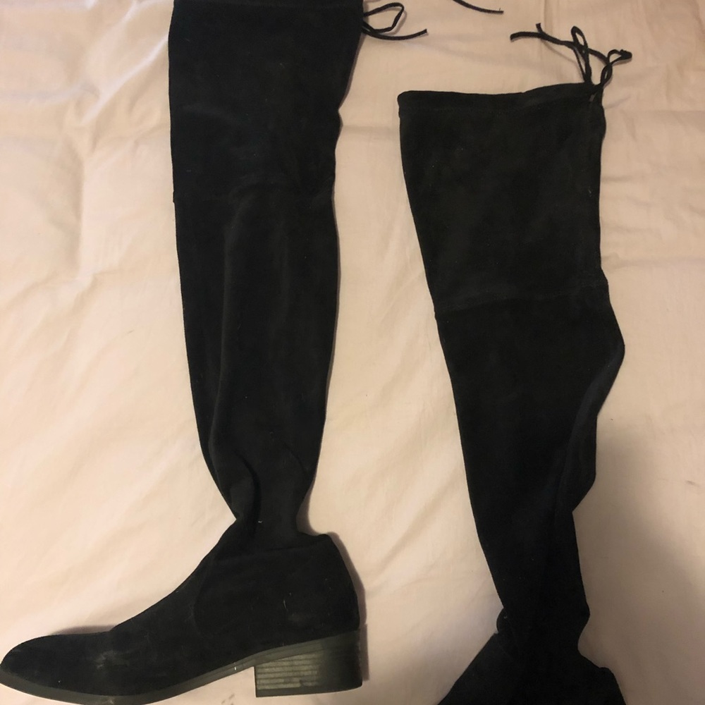 Knee high Lipstick boots